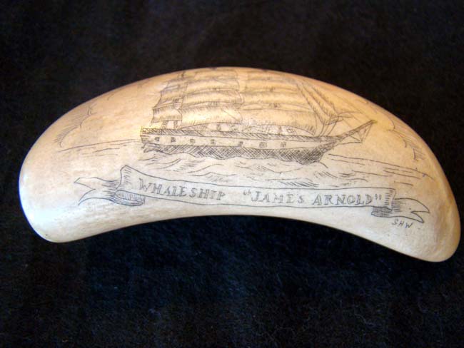 A late 19th or early 20th century Whale's tooth with whaling scene — image 4